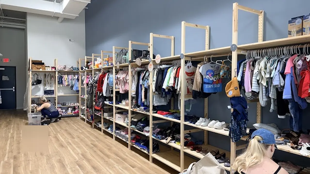 Consignment store in O'Fallon, Illinois: Preloved O'Fallon