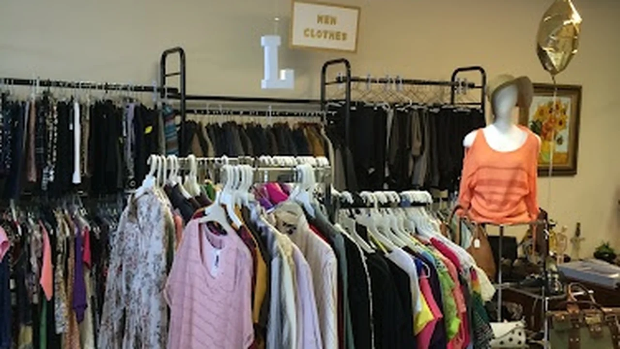 Consignment store in Greenwood Lake, New York: Premium Outlet Boutique