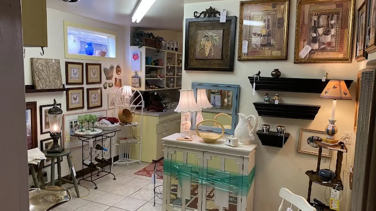 Consignment store in Prescott, Arizona: Prescott Consignment Galleries