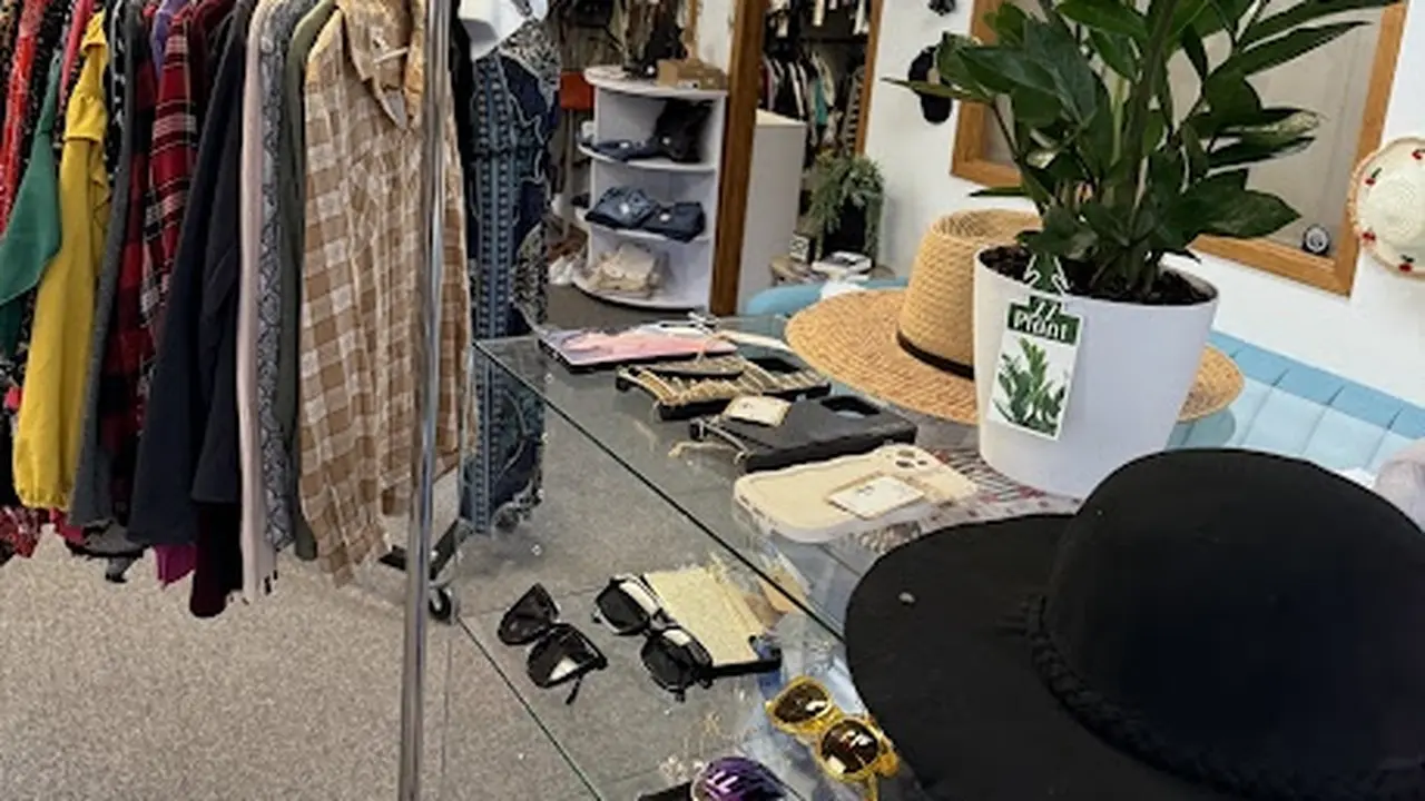 Consignment store in Dubuque, Iowa: Primrose Dubuque