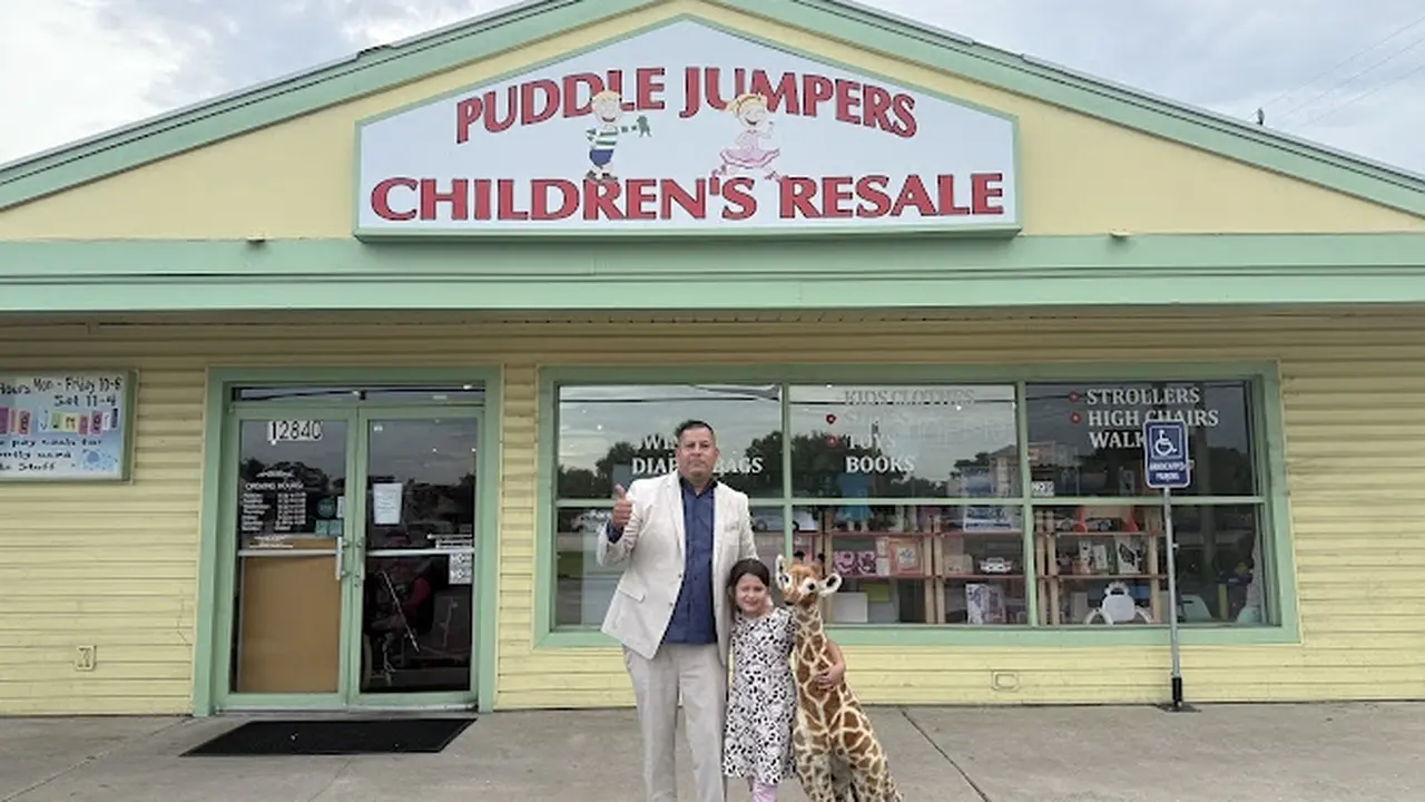 Consignment store in Fort Myers, Florida: Puddle Jumpers Children's Resale