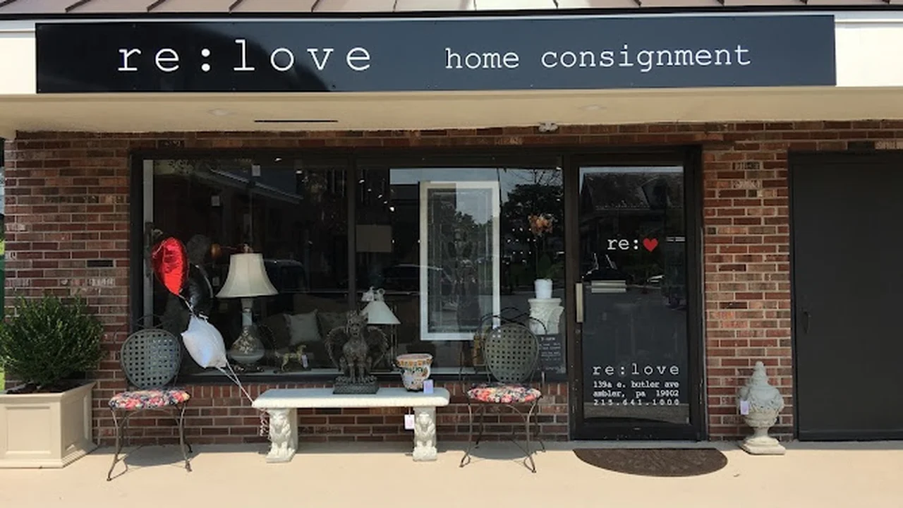 Consignment store in Ambler, Pennsylvania: re:love home consignment