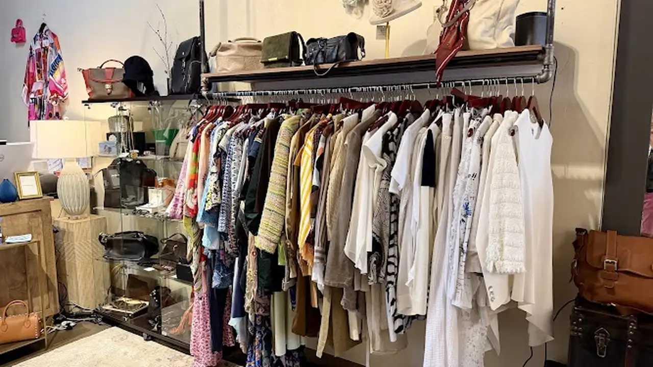 Consignment store in Park City, Utah: RE-Park City