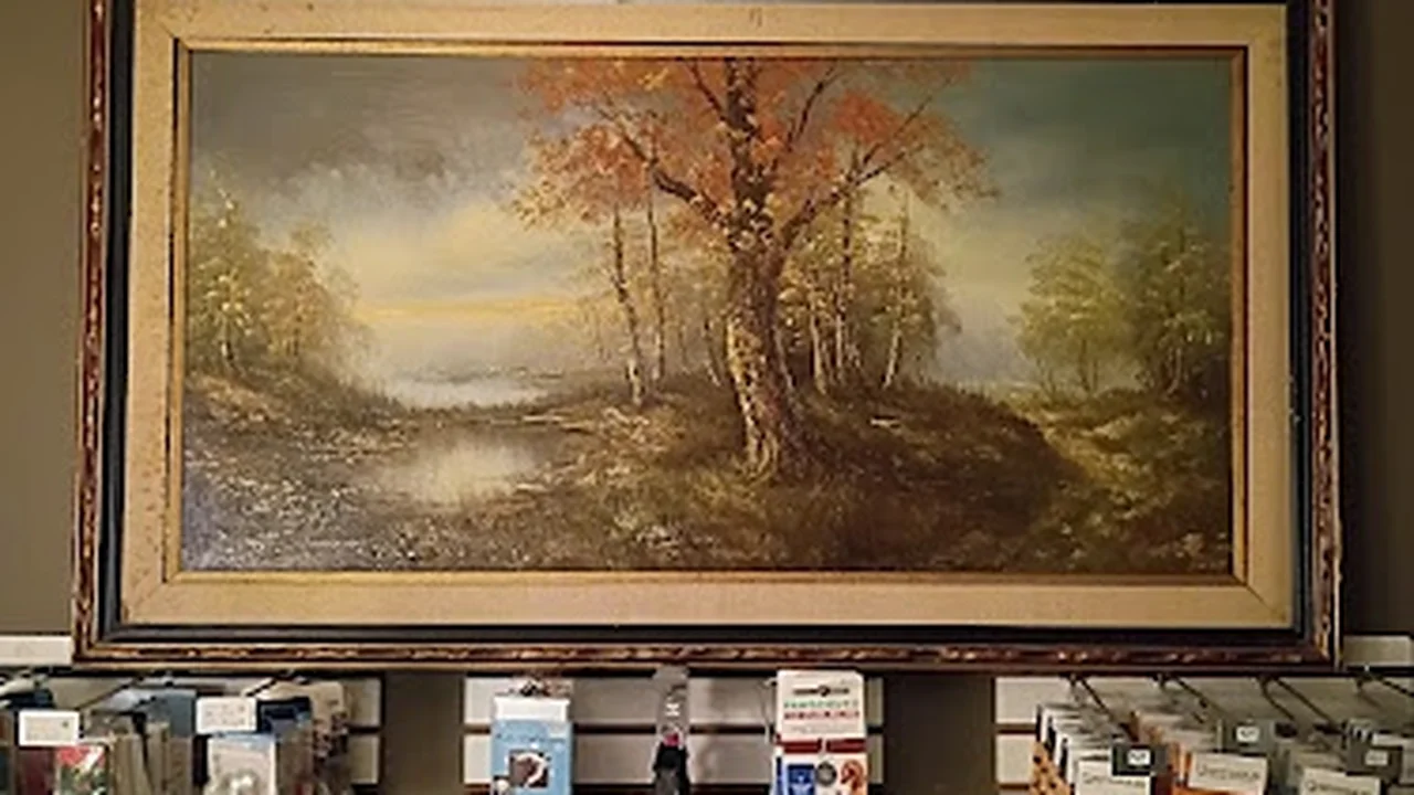 Consignment store in Lake Mills, Iowa: Rebound Trading Post