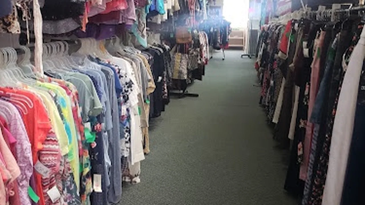 Consignment store in Baraboo, Wisconsin: Recycled Sally's