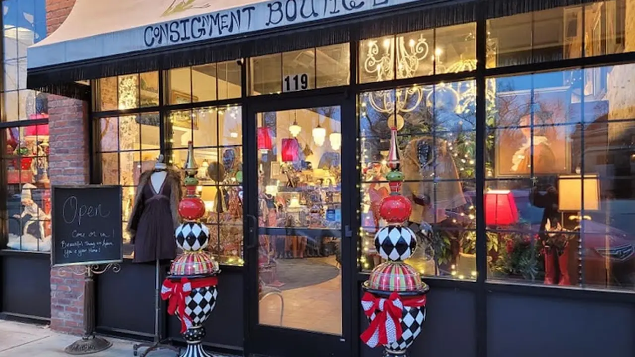 Consignment store in Colorado Springs, Colorado: Redoux Consignment Boutique