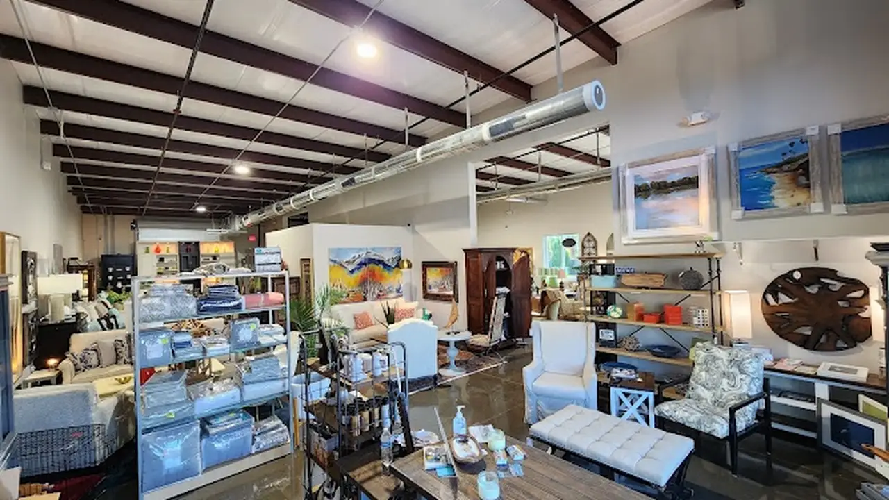 Consignment store in St. Augustine, Florida: Refreshed Home Living