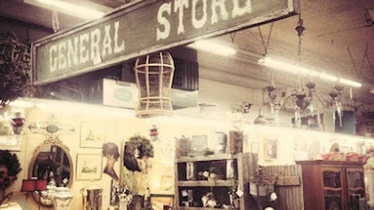Consignment store in Morris, Illinois: Rejoyce
