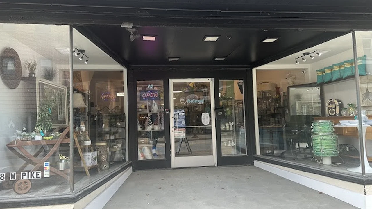 Consignment store in Canonsburg, Pennsylvania: ReLoved ReSale