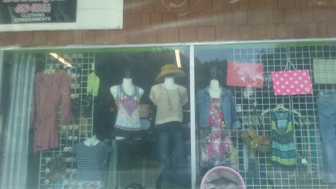 Consignment store in Dunnellon, Florida: Repeat Boutique