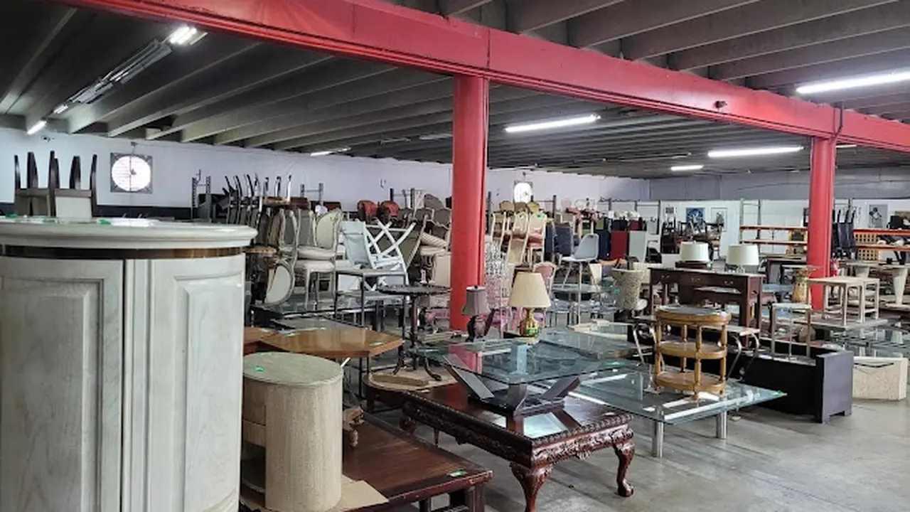 Consignment store in Phoenix, Arizona: Reperch