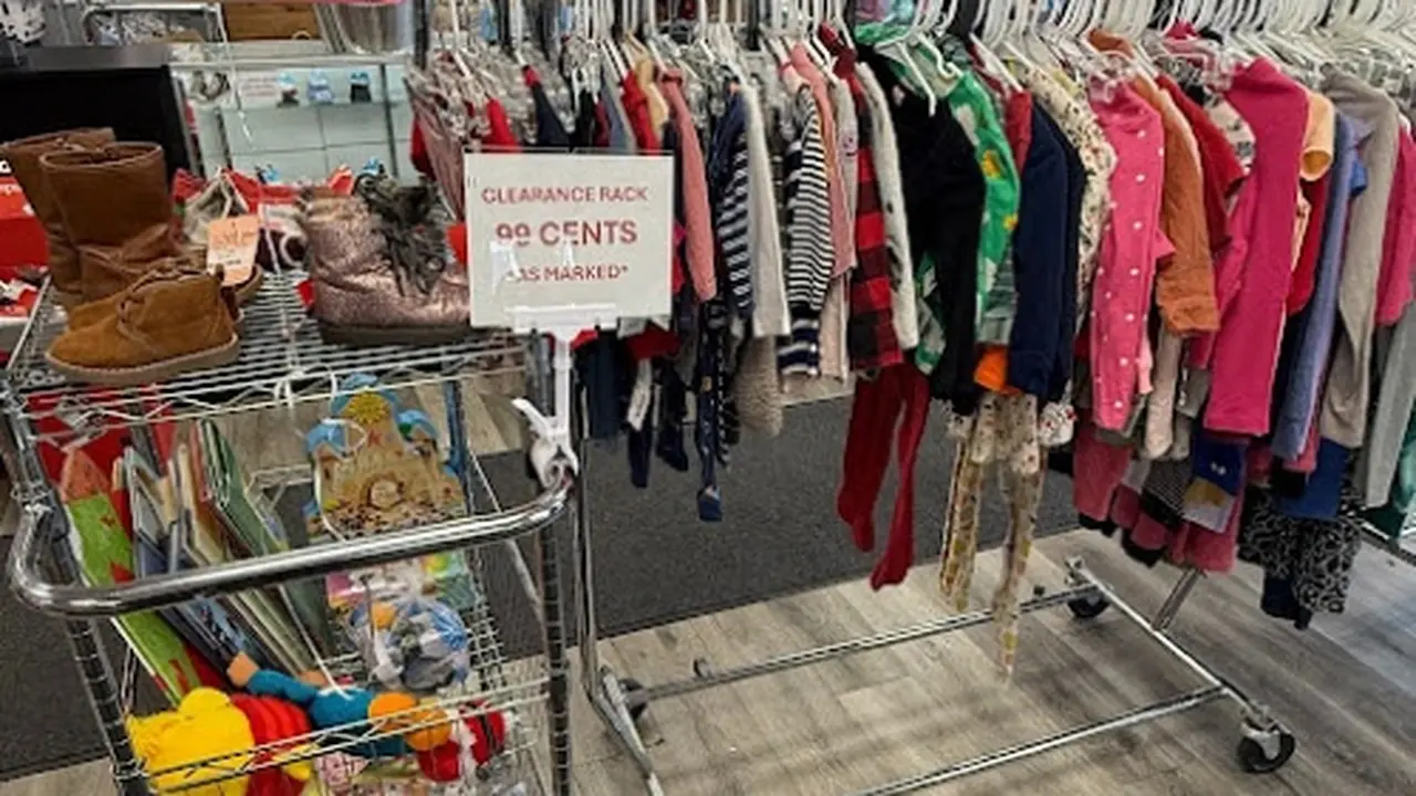 Consignment store in Fairfield, Ohio: Reruns For Wee Ones