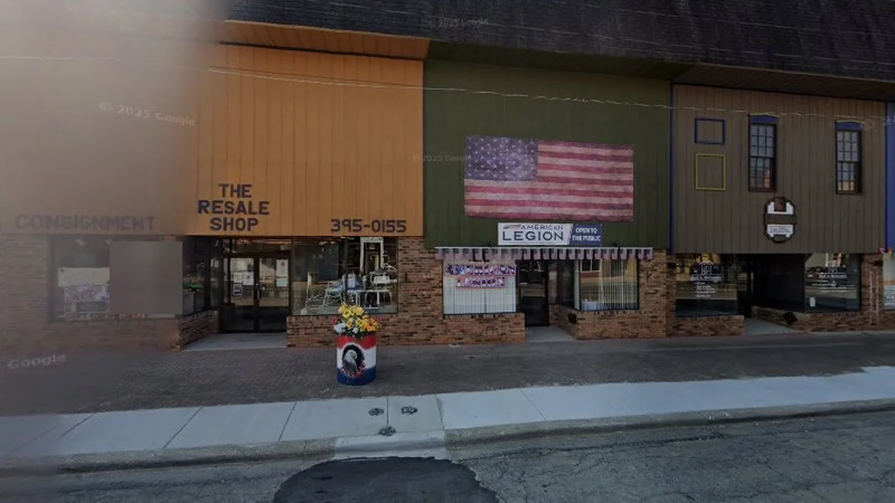 Consignment store in Olney, Illinois: Resale Shop