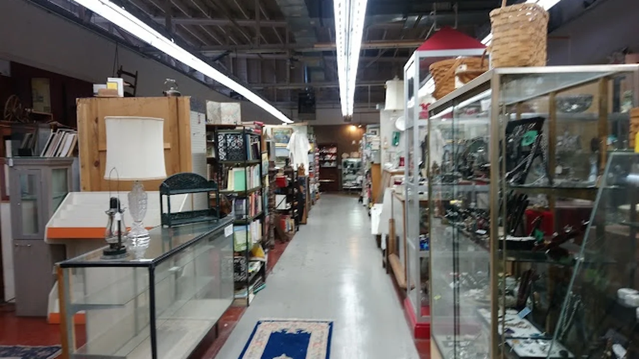 Consignment store in Frederick, Maryland: Revival Consignment Exchange