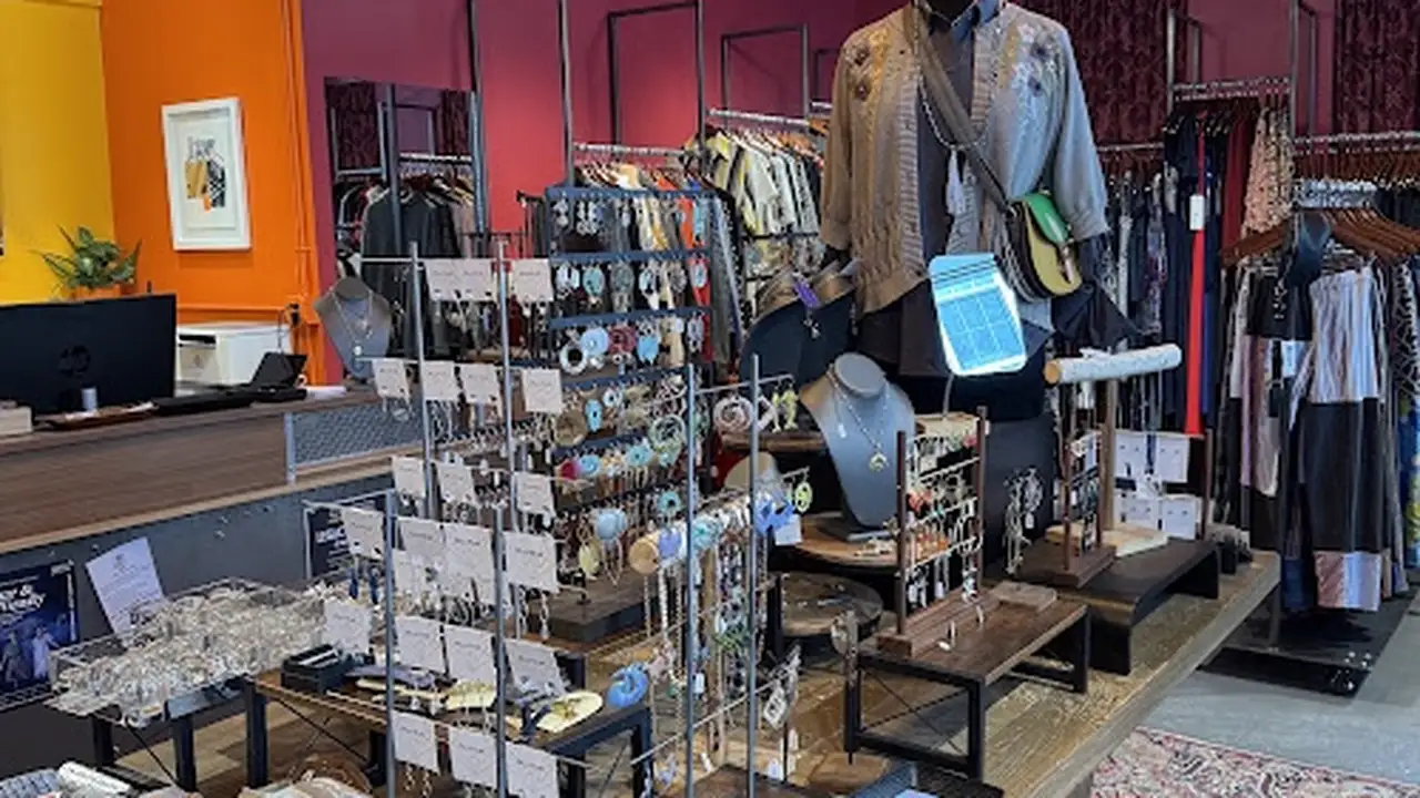 Consignment store in Hanover, New Hampshire: Revolution, Hanover NH