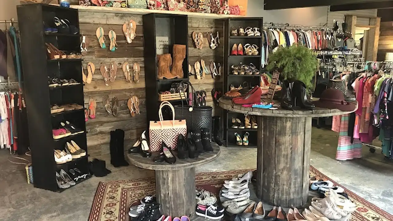 Consignment store in Fairhope, Alabama: Revolution Resale