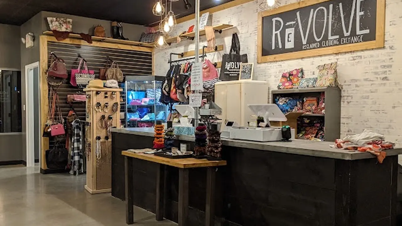Consignment store in Wentzville, Missouri: Revolve Reclaimed Clothing Exchange