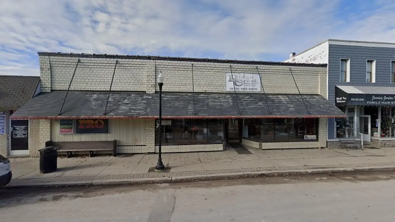 Consignment store in Memphis, Michigan: Ridge Crest Liquidators & Auctioneers