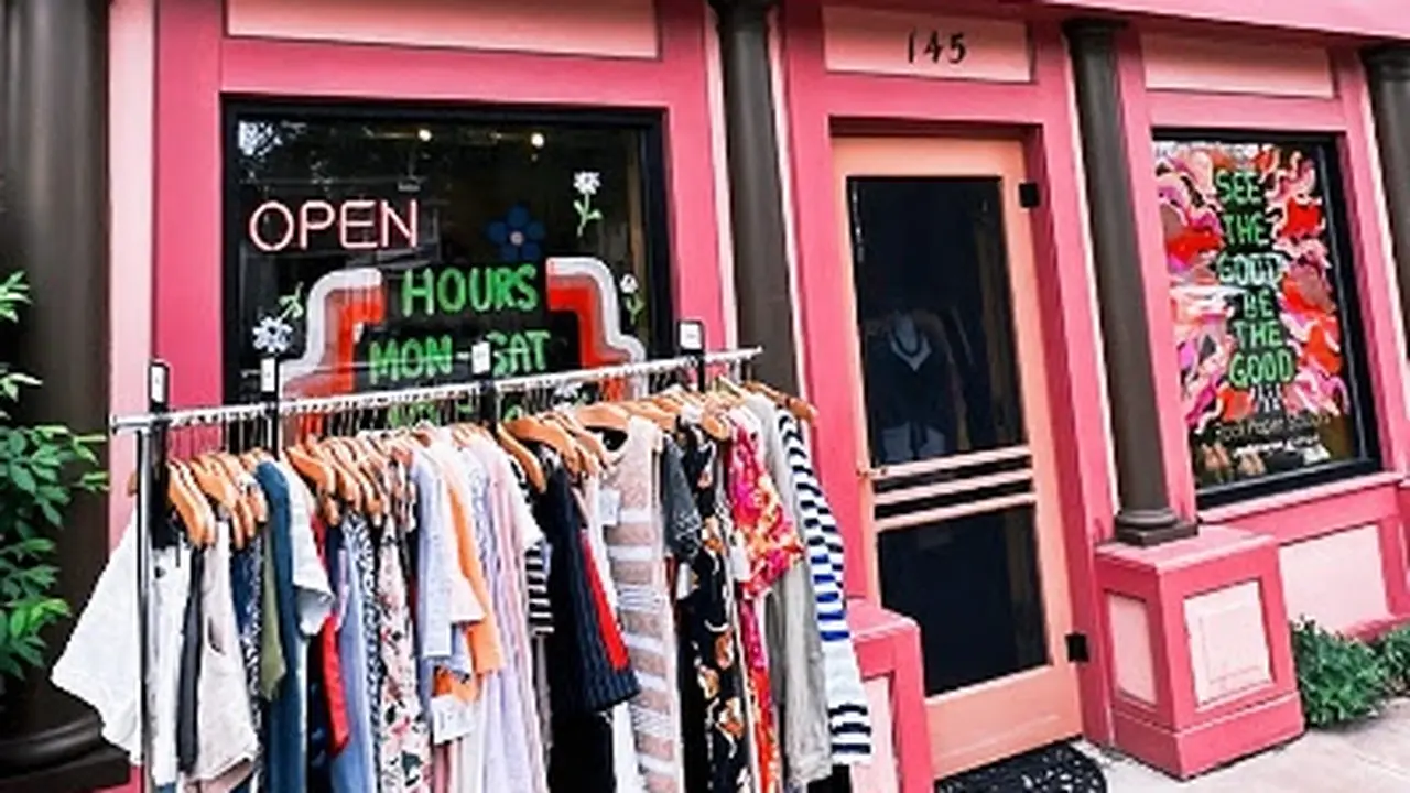 Consignment store in Grand Rapids, Michigan: Rock Paper Scissors Consignment Boutique