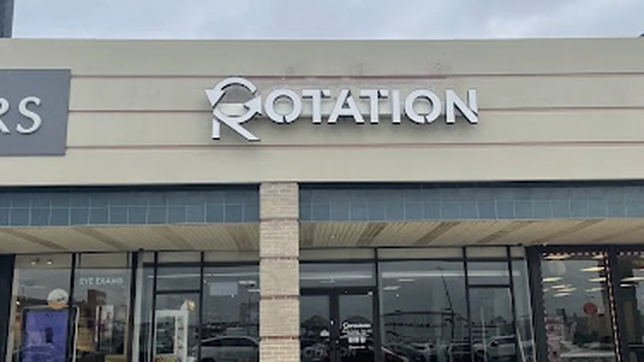 Consignment store in Philadelphia, Pennsylvania: Rotation