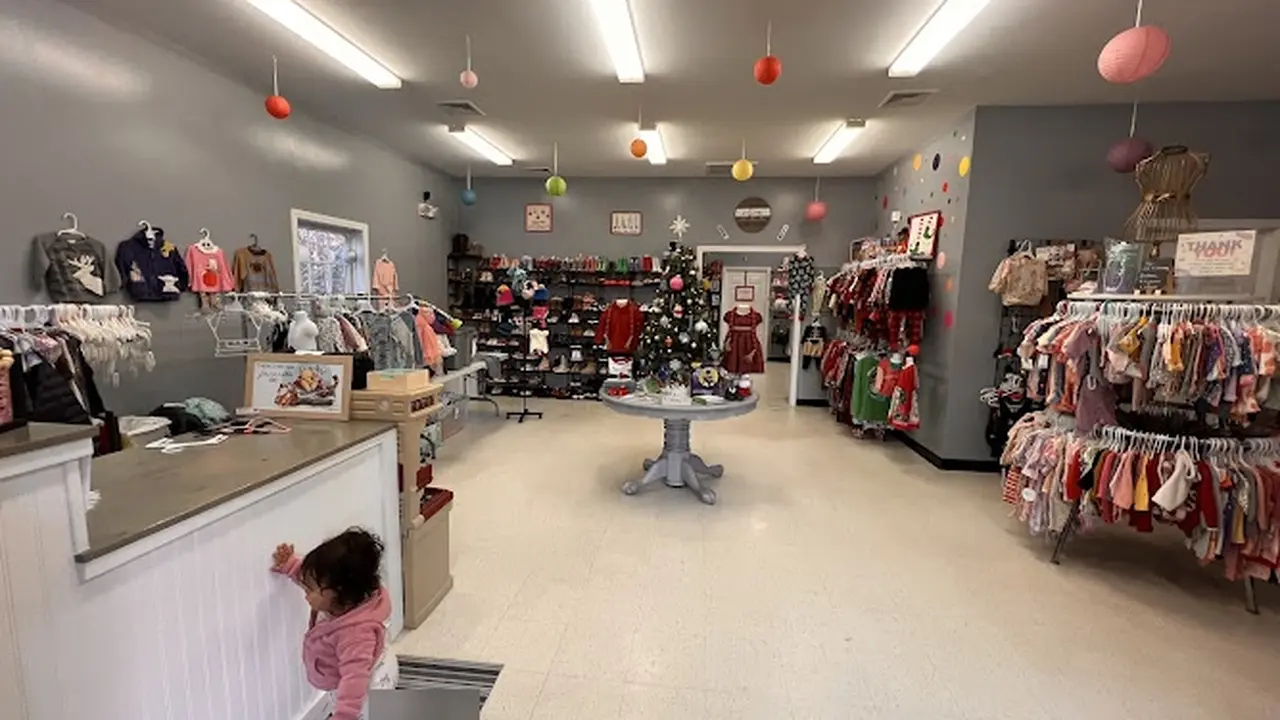 Consignment store in Griswold, Connecticut: Sadie's Closet