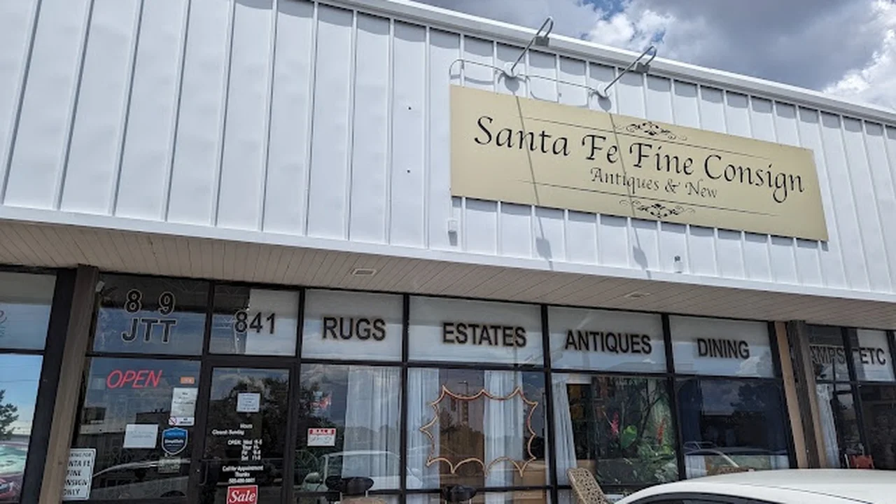 Consignment store in Santa Fe, New Mexico: Santa Fe Fine Consign