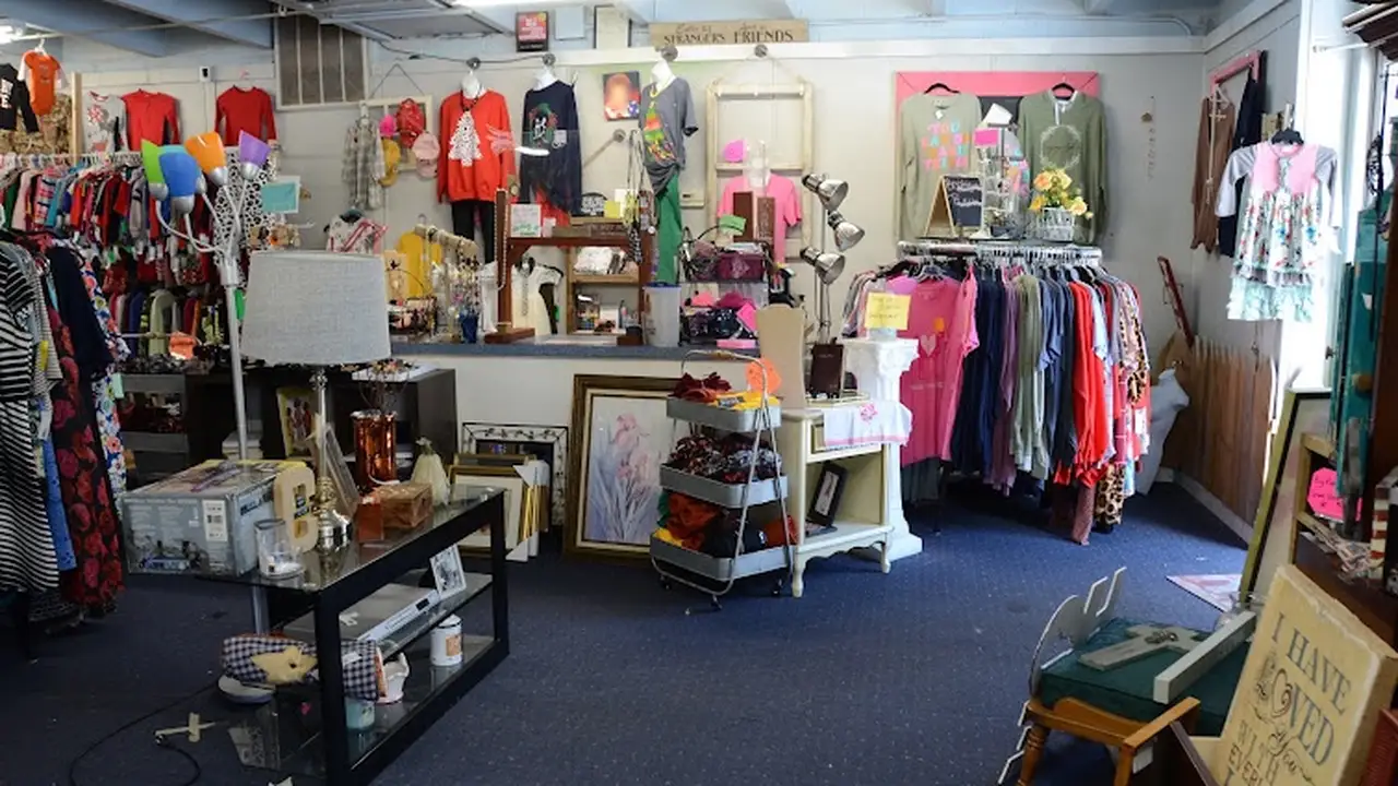 Consignment store in Hopkinsville, Kentucky: Sassy Stuff Consignment