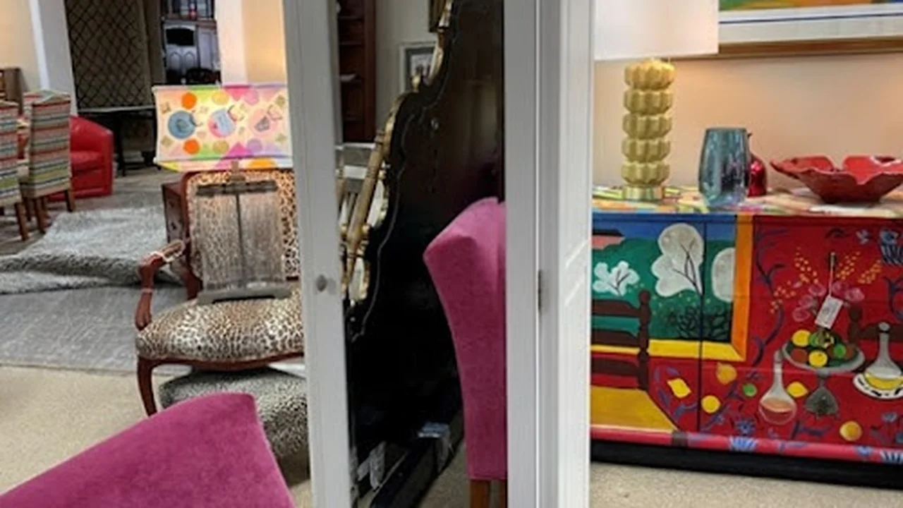 Consignment store in Savannah, Georgia: Savannah Furniture Consignment