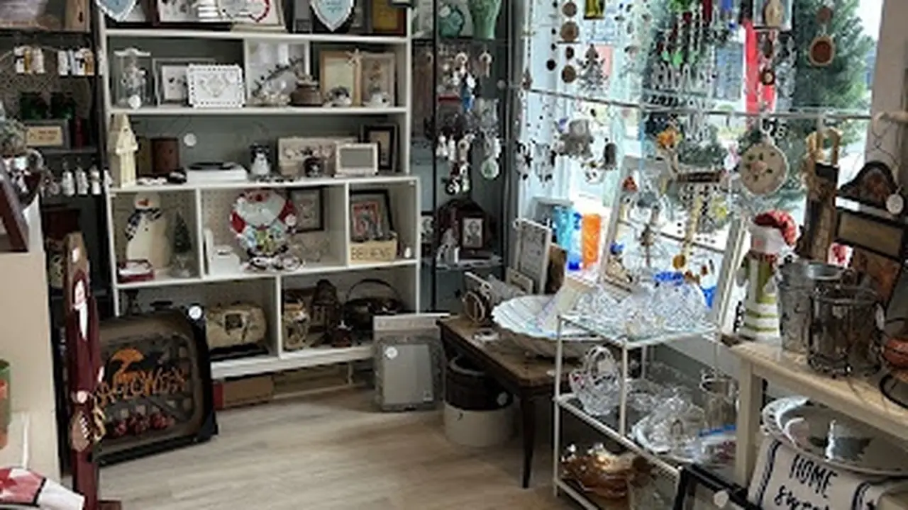 Consignment store in Selbyville, Delaware: Second-Chance 302 (Resale Shop)