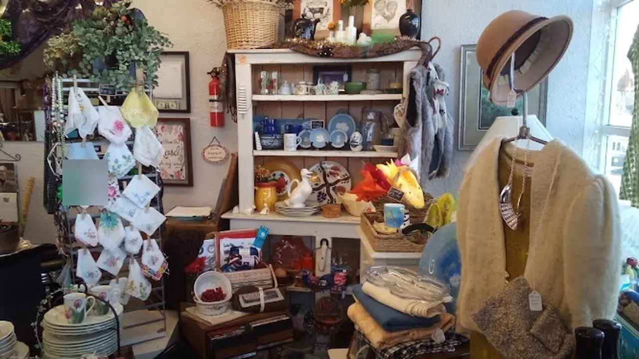 Consignment store in Sequim, Washington: Second Chance
