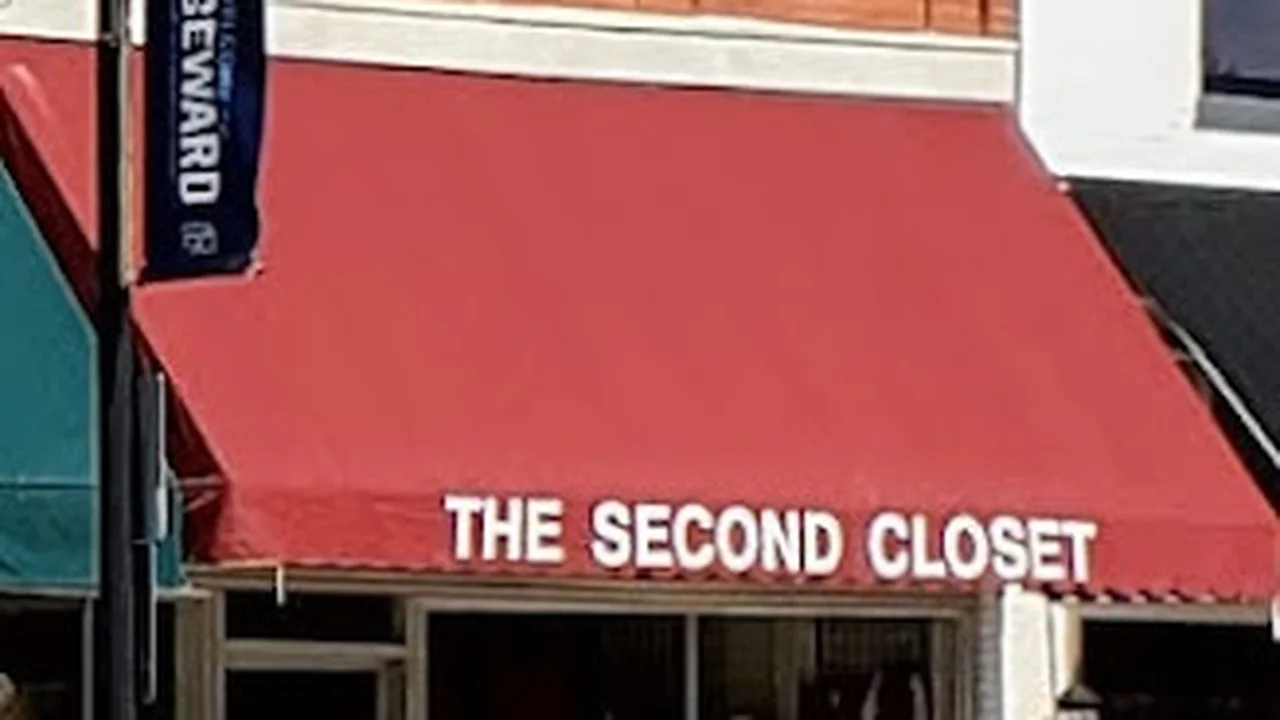 Consignment store in Seward, Nebraska: Second Closet The