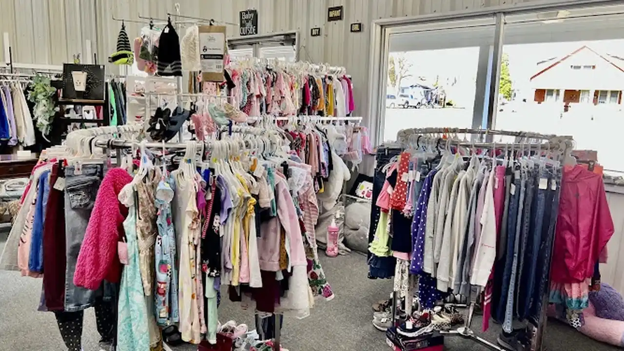 Consignment store in Campbellsville, Kentucky: Second Glance Consignment