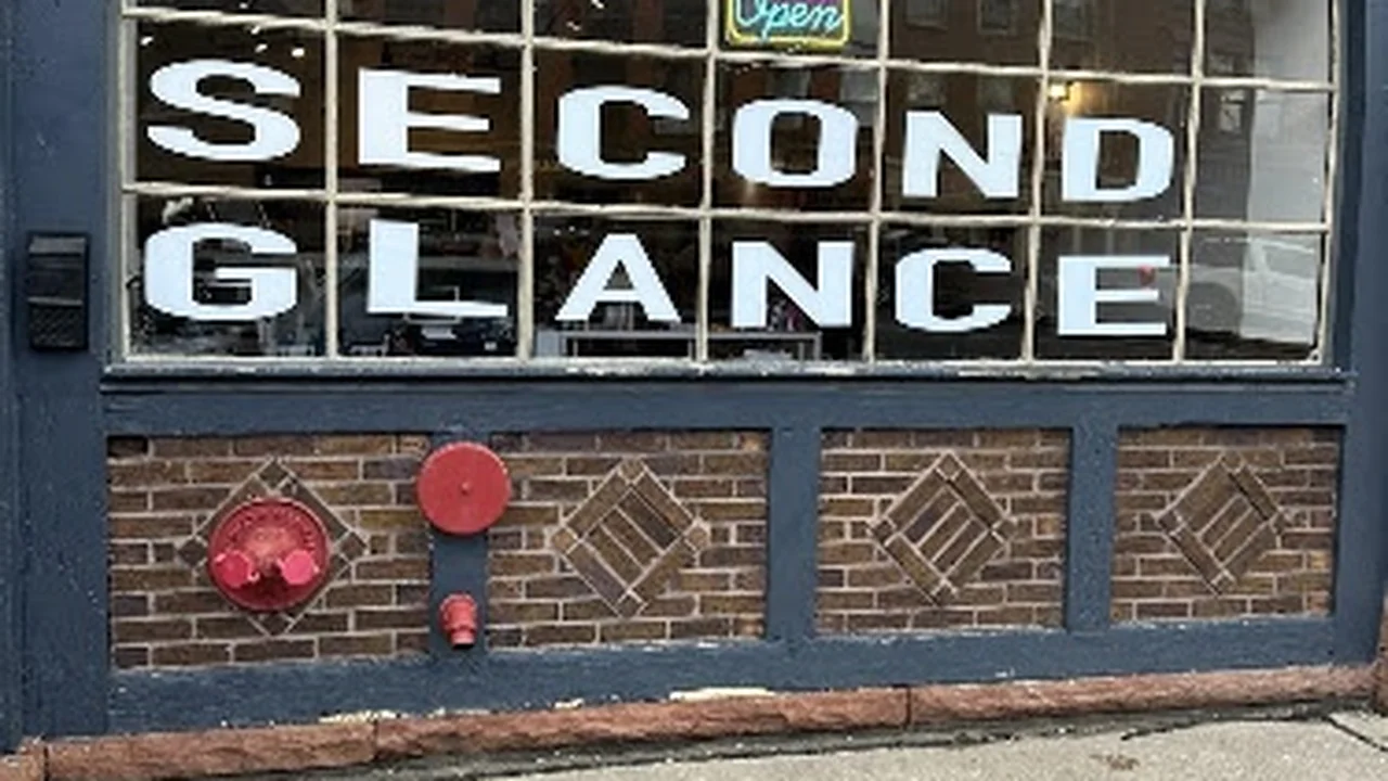 Consignment store in Potsdam, New York: Second Glance