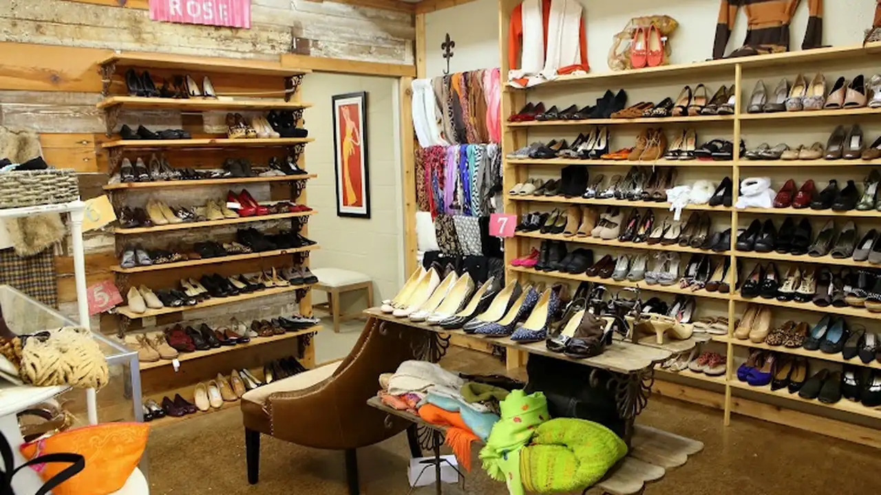 Consignment store in Vestavia Hills, Alabama: Second Hand Rose