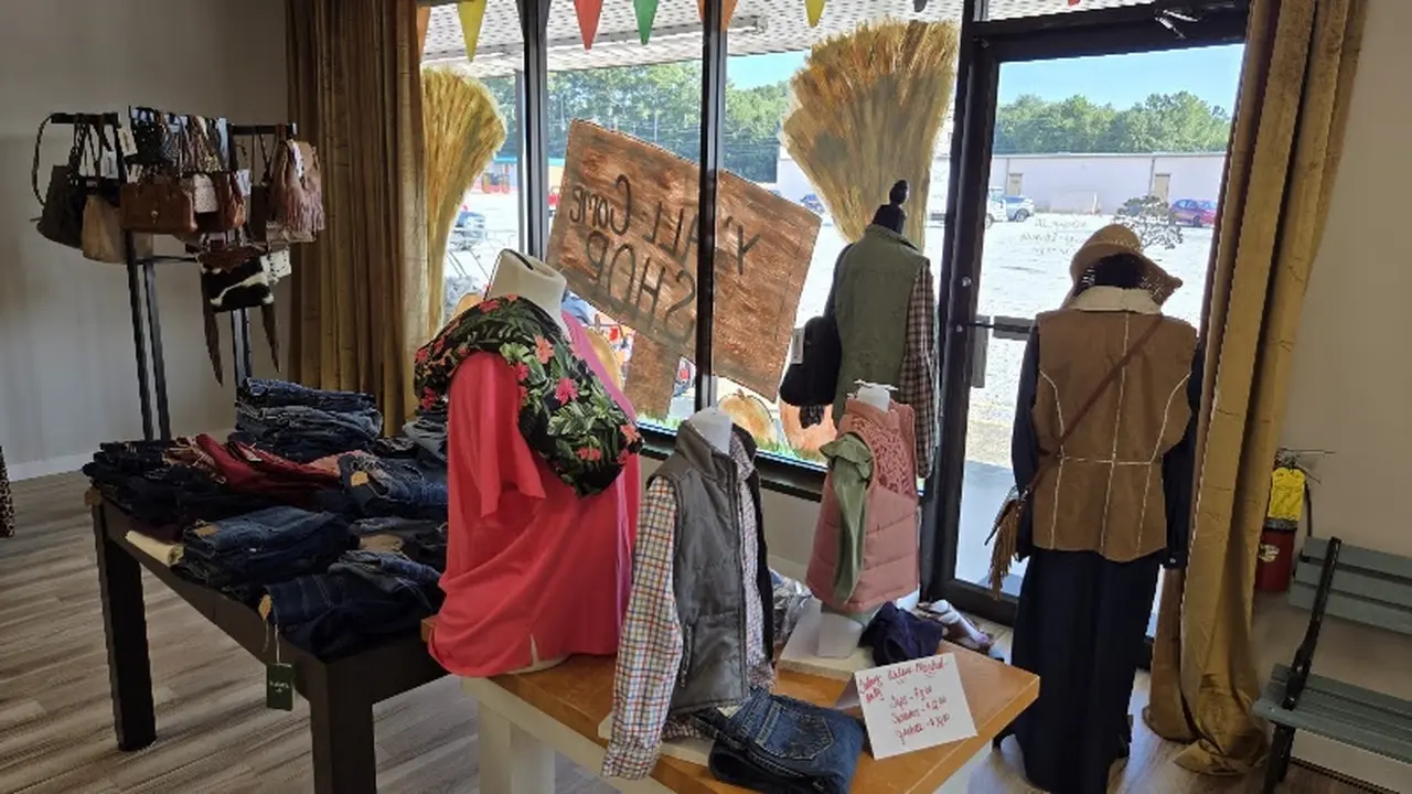 Consignment store in Lavonia, Georgia: Second Season Market & Consign