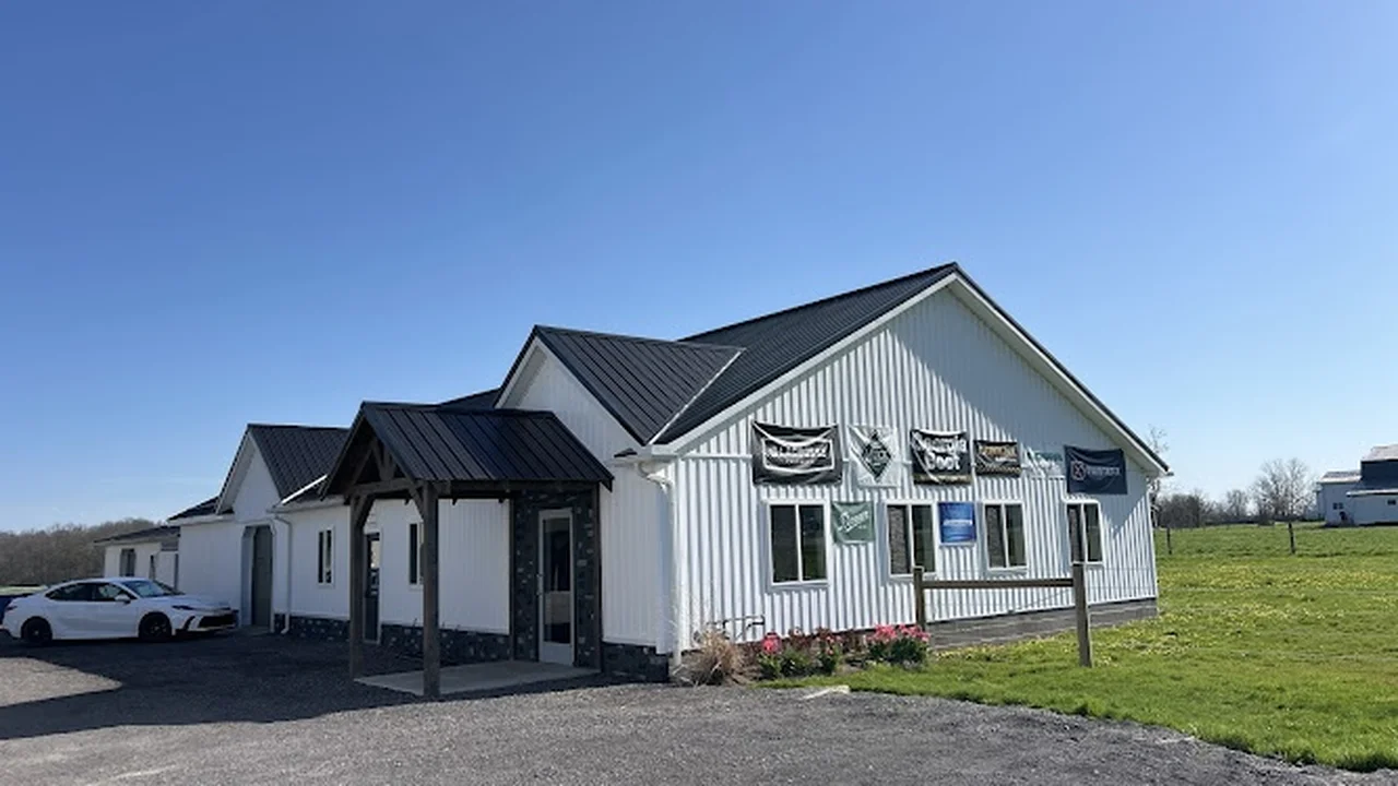 Consignment store in Middlefield, Ohio: Secondhand Blessings Consignment & Thrift
