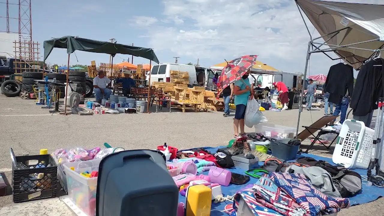 Consignment store in El Paso, Texas: Segundas Ascarate