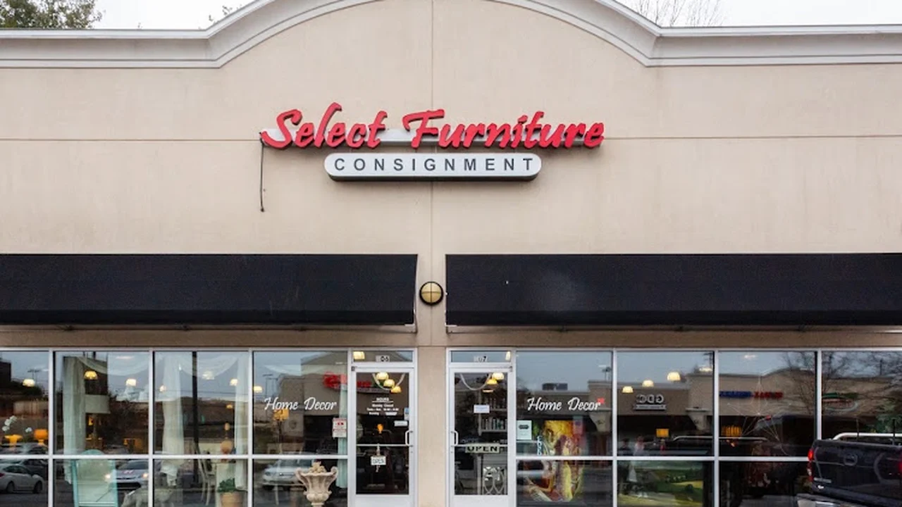 Consignment store in Arden, North Carolina: SELECT Furniture Consignment