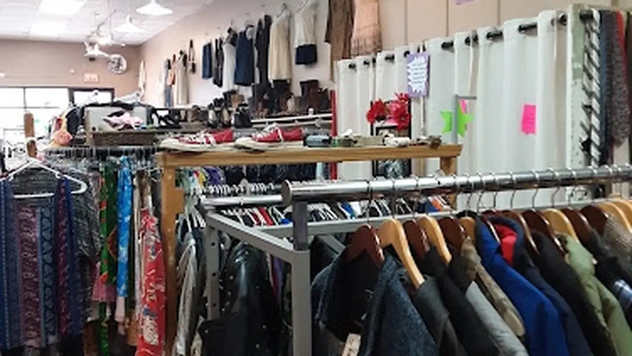 Consignment store in Oneonta, New York: Shakedown Street