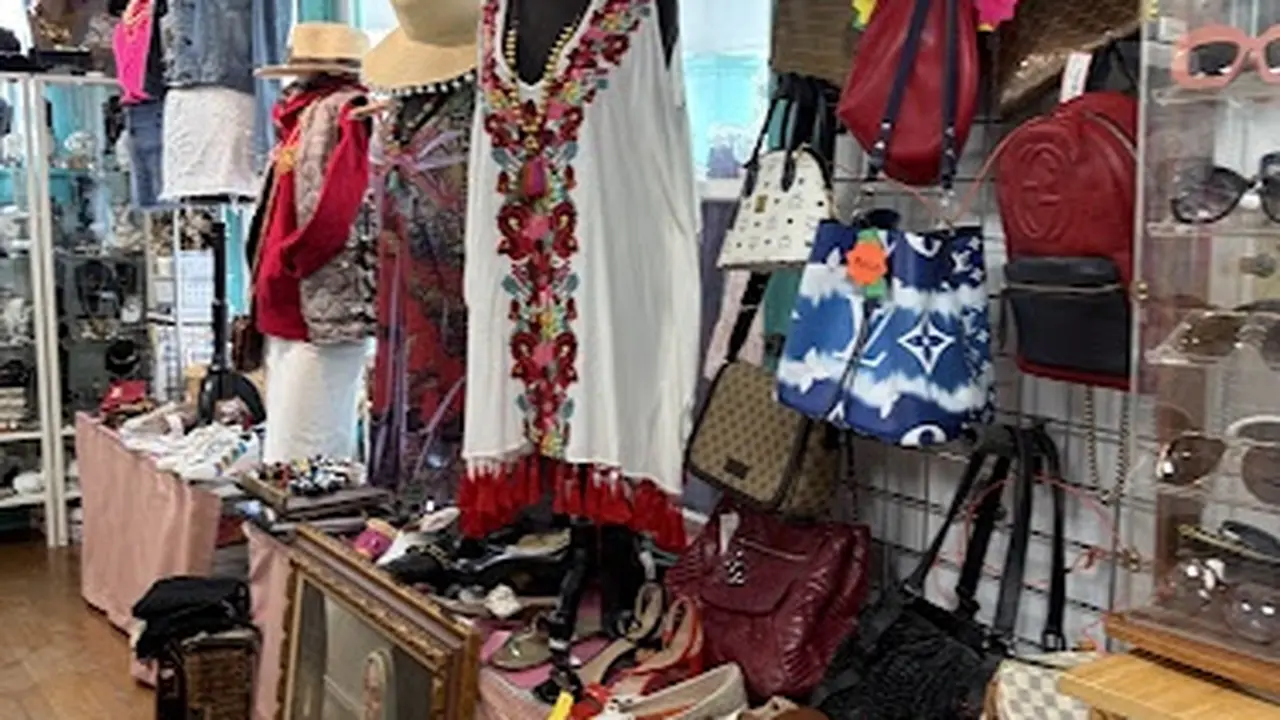 Consignment store in Ocean View, Delaware: She-Sells Consignment & Resale Boutique