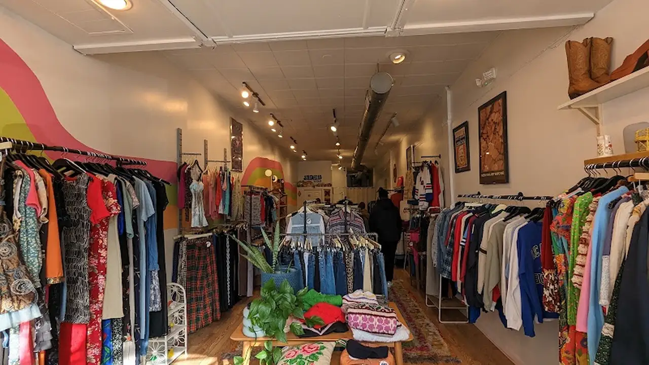 Consignment store in Asbury Park, New Jersey: Shedhead Vintage