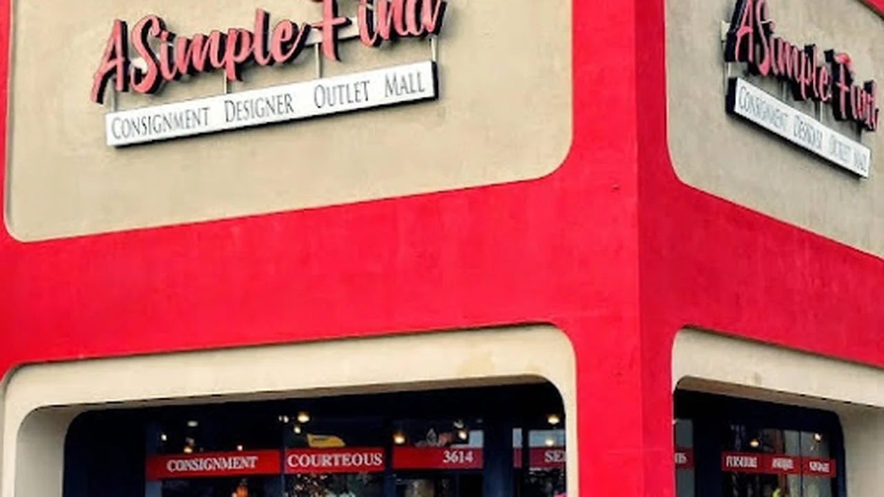 Consignment store in Chamblee, Georgia: Simple Finds Consignment Designer Outlet Mall