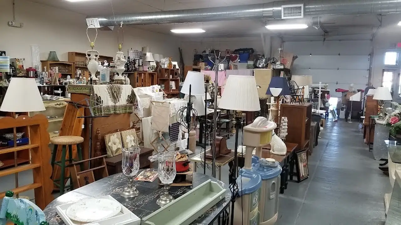 Consignment store in Palm, Pennsylvania: Simpler Times Consignment Co-Op & Consignment