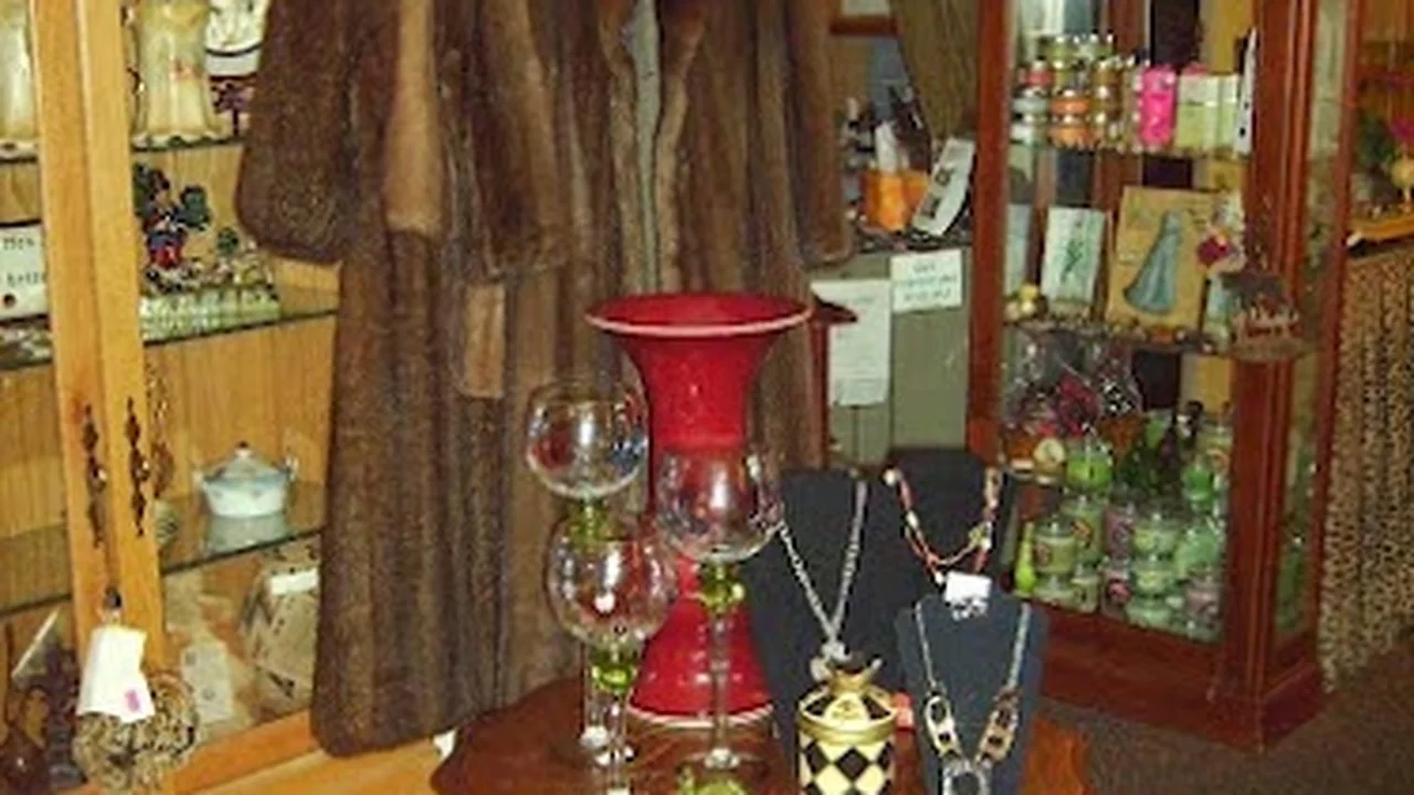 Consignment store in Dalton, Georgia: Simply Delightful