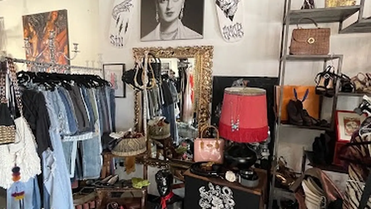 Consignment store in Las Vegas, Nevada: Sin Amor Studio