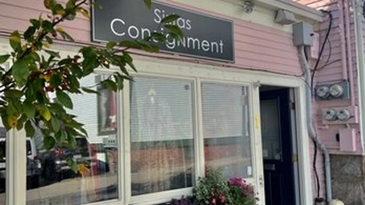 Consignment store in Marblehead, Massachusetts: Sistas Consignment