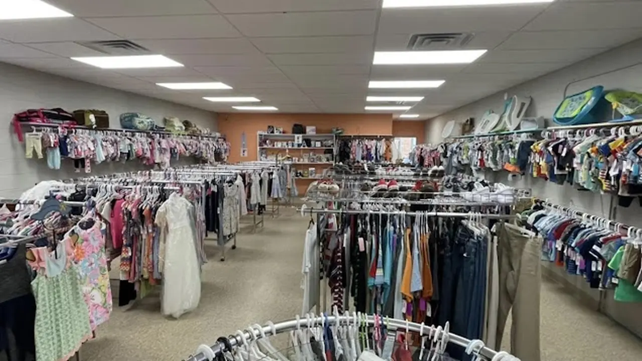 Consignment store in Grenada, Mississippi: Smock A Tot Consignment