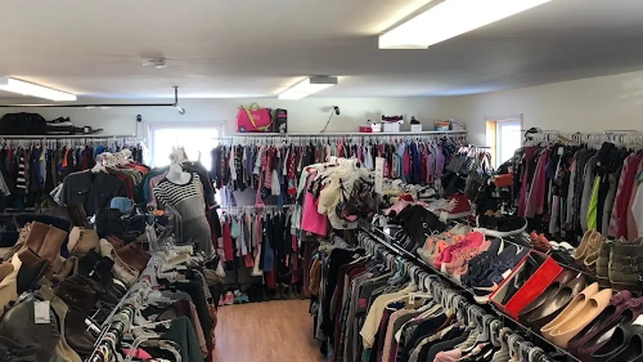 Consignment store in Bainbridge, New York: Snips & Snails Consignment