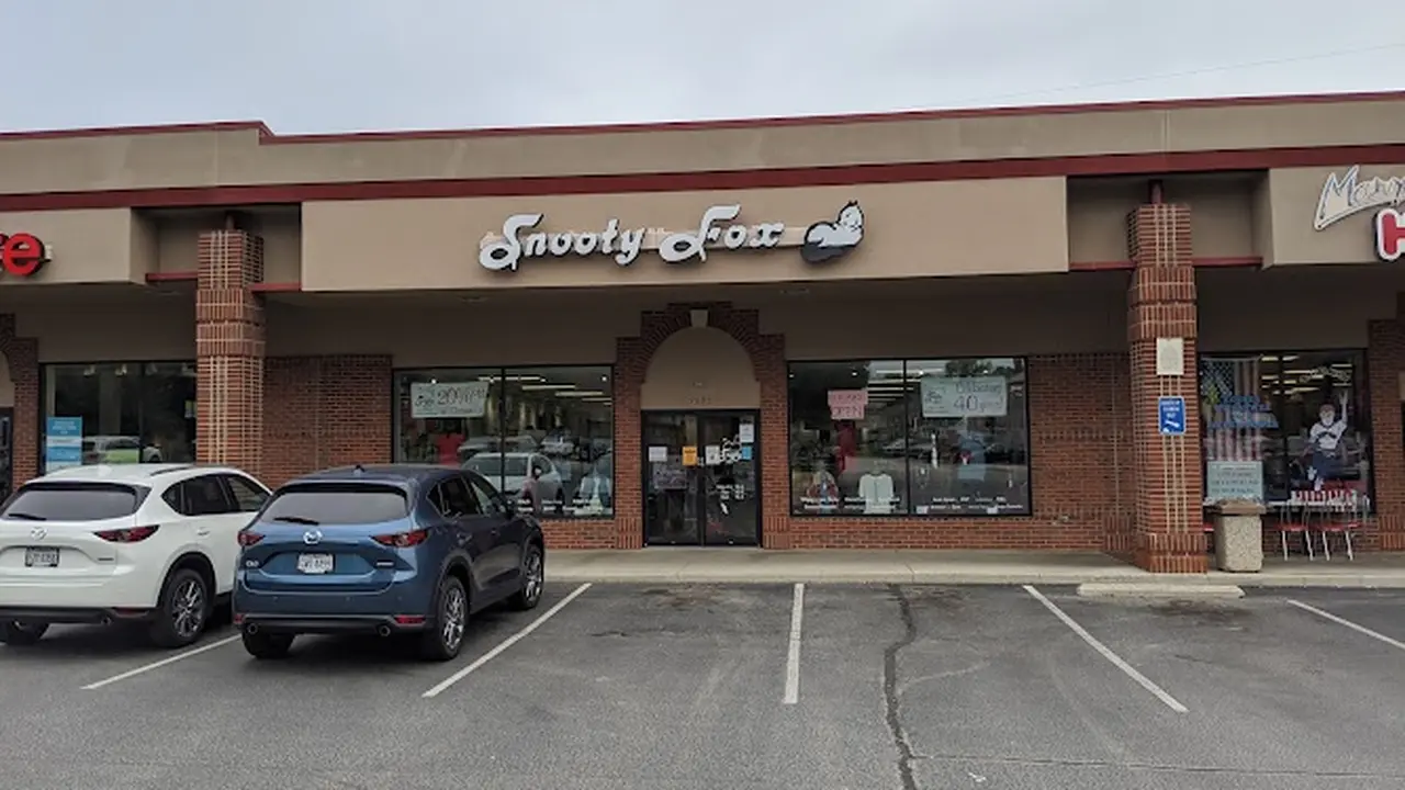 Consignment store in Cincinnati, Ohio: Snooty Fox Clothing for Women, Men & Children