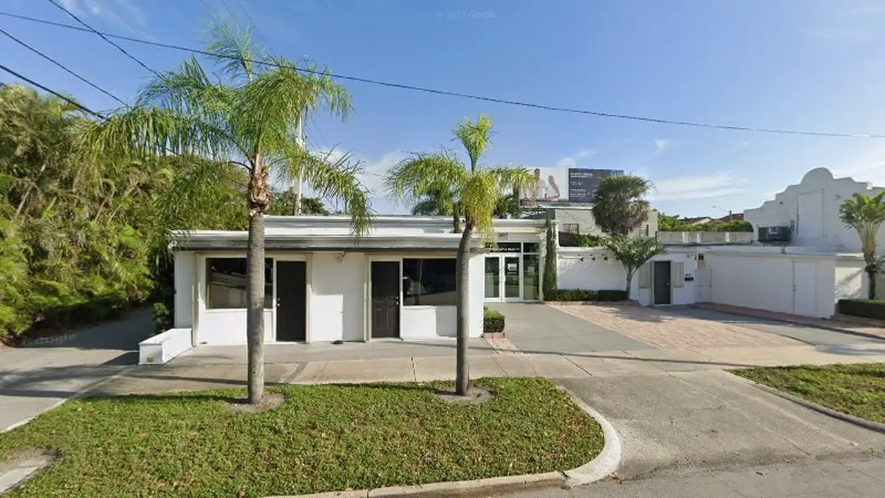 Consignment store in West Palm Beach, Florida: Sold On Dixie